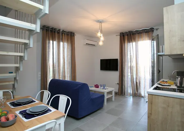 شقة Nikiana City Center Apartment نِكيانا